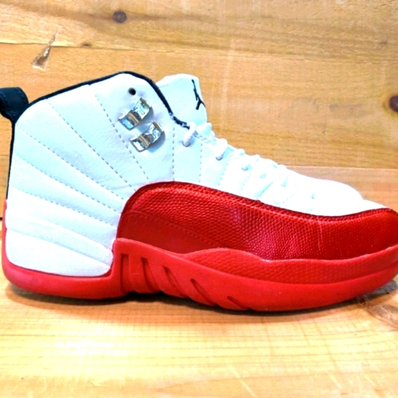 COPY - Jordan cherry 12 - Picture 4 of 6